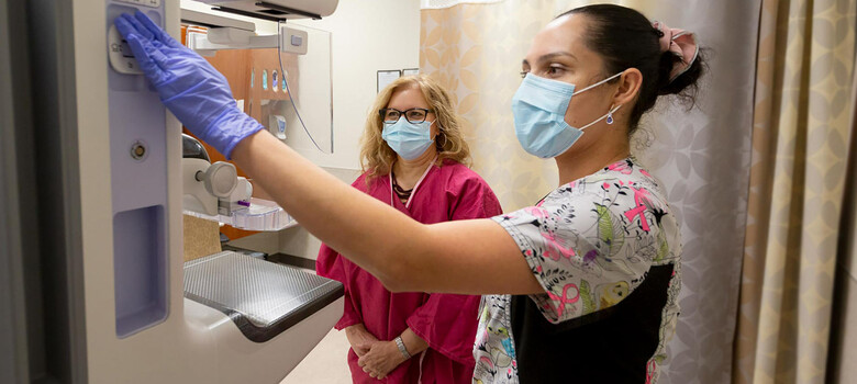 New Guidance for Scheduling Your Screening Mammogram and COVID-19 Vaccine or Booster